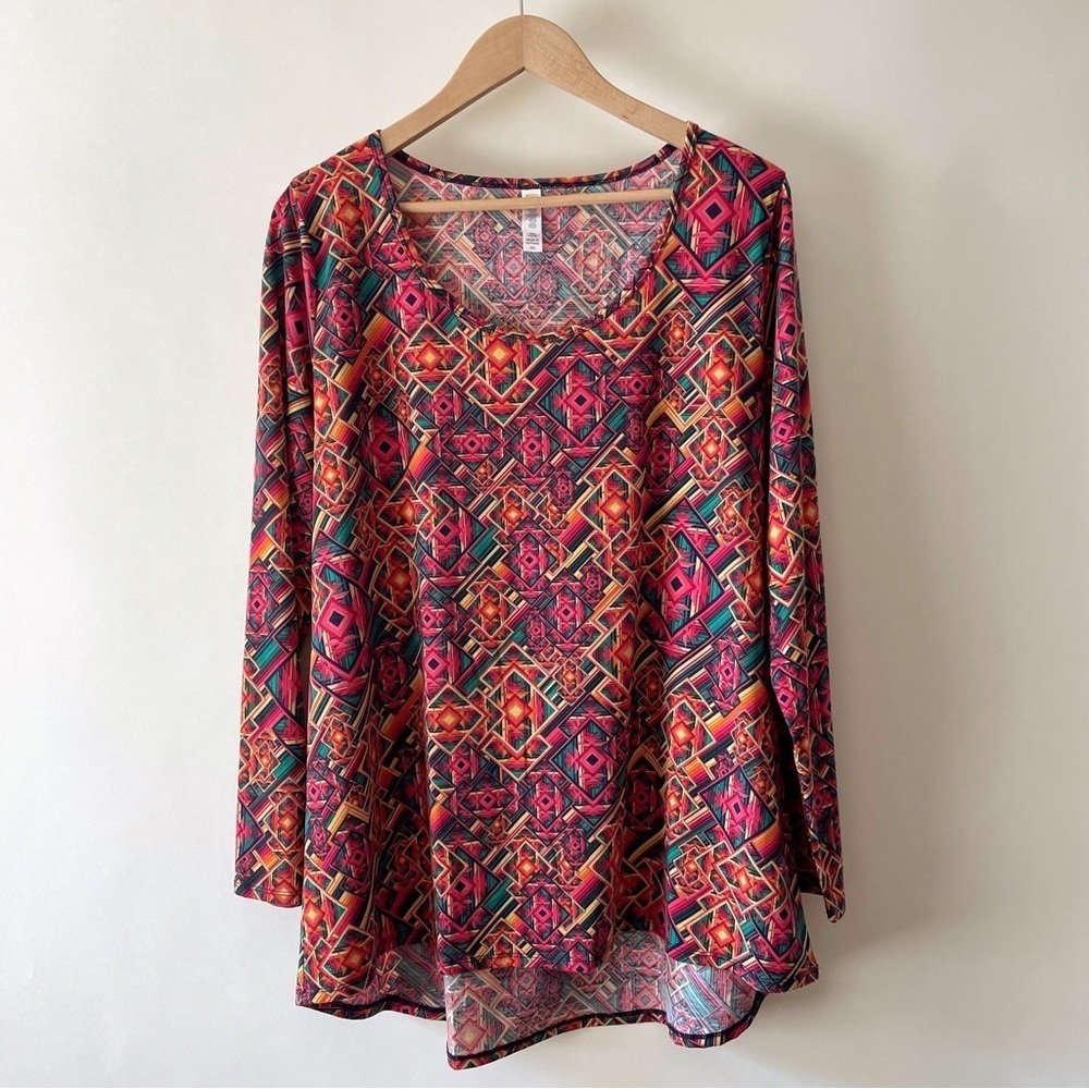 LuLaRoe Lynnae Long Sleeve Top w/ Colorful Geometric Print Size 2XL